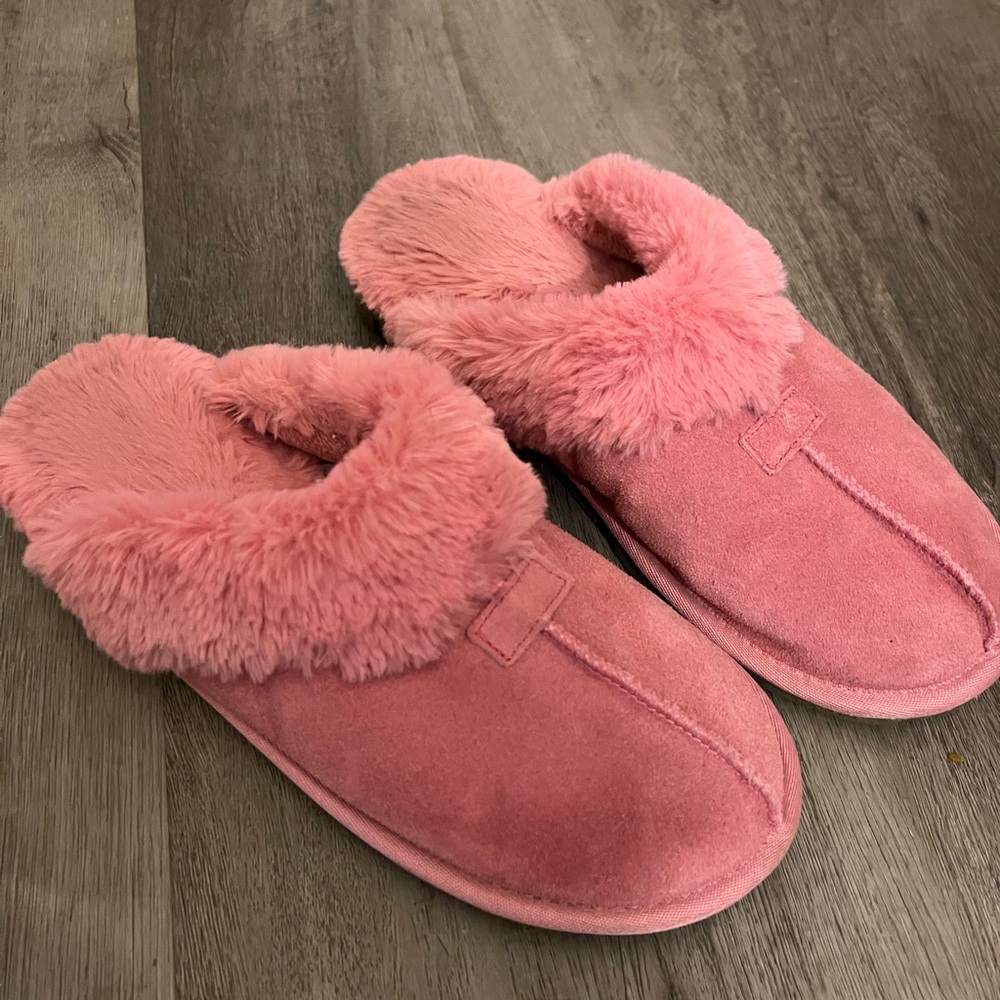 Pink Slippers - Picture 4 of 4